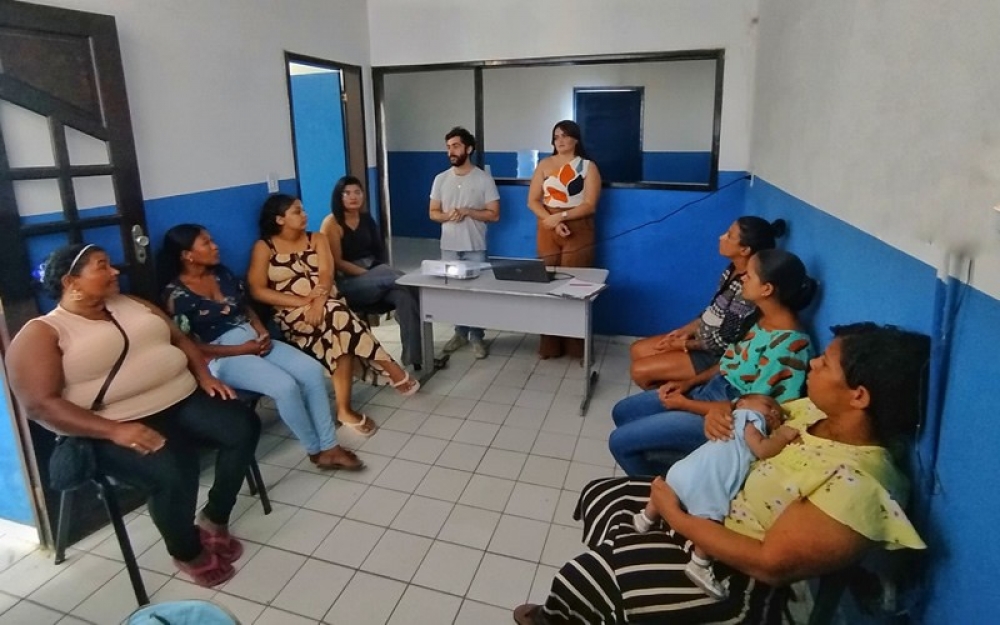 CREAS promove atividade sobre a importância do Fortalecimento da Identidade da mulher 
