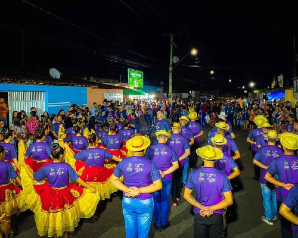 Projeto Caravana do Forró leva apresentações de Quadrilhas Juninas e shows para as comunidades