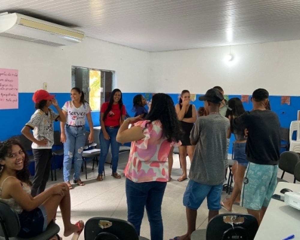 SCFV Luziápolis realiza ação sobre Cultura de paz com o grupo de adolescentes 