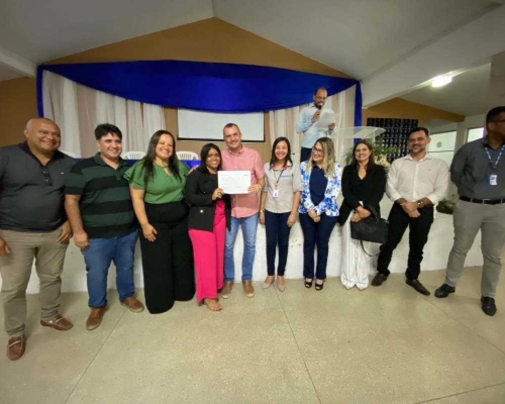 Prefeitura realizou entrega coletiva de certificados aos concluintes de cursos profissionalizantes 