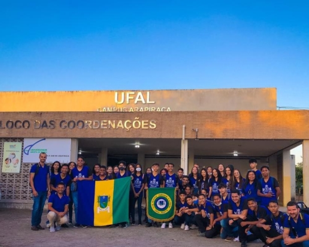 Estudantes da Escola Hildebrando participam de atividade de extensão na UFAL - Arapiraca