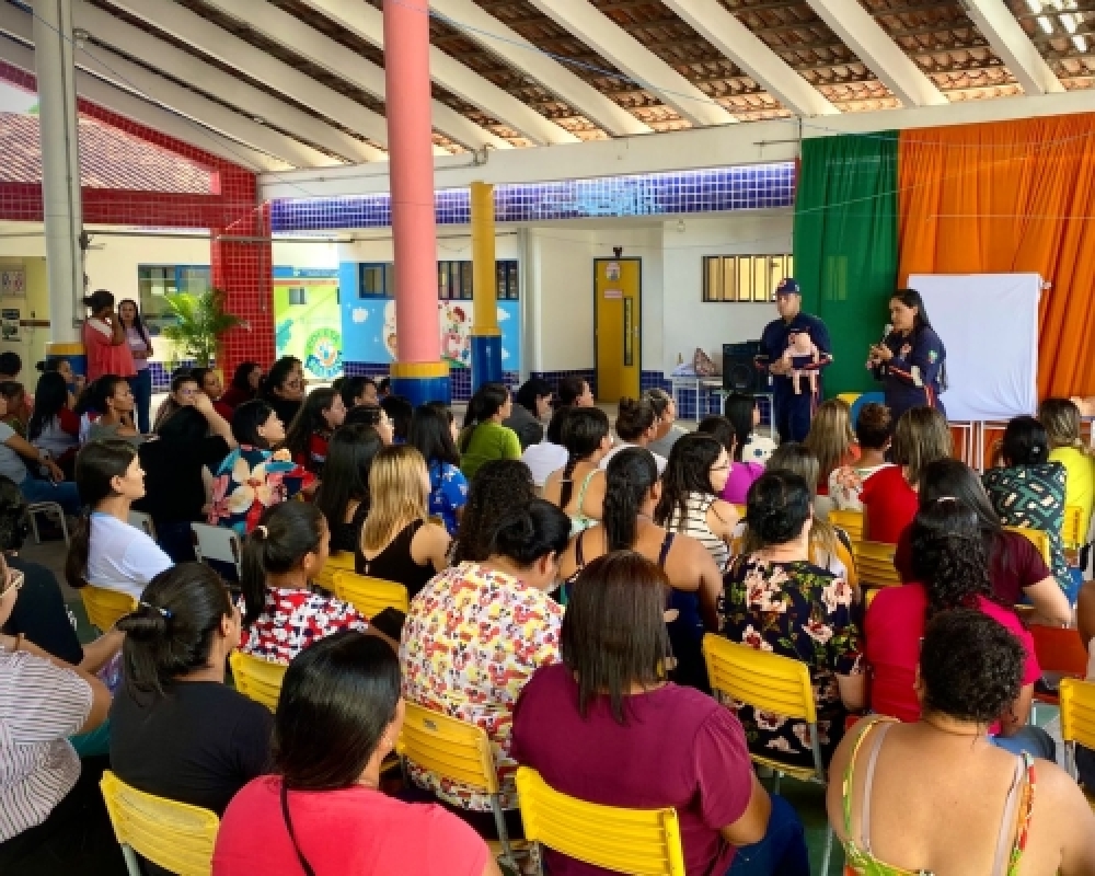 SEMED realiza oficina sobre primeiros Socorros para profissionais da educação infantil