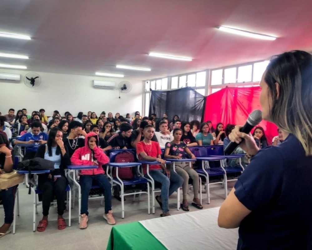 Prevenção à gravidez na adolescência e as ISTs foi tema de palestra do Programa Saúde na Escola