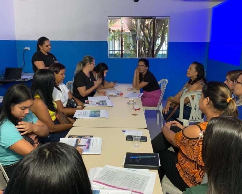 CRAS Luziápolis realiza formação com equipe do Serviço de Convivência e Fortalecimento de Vínculos