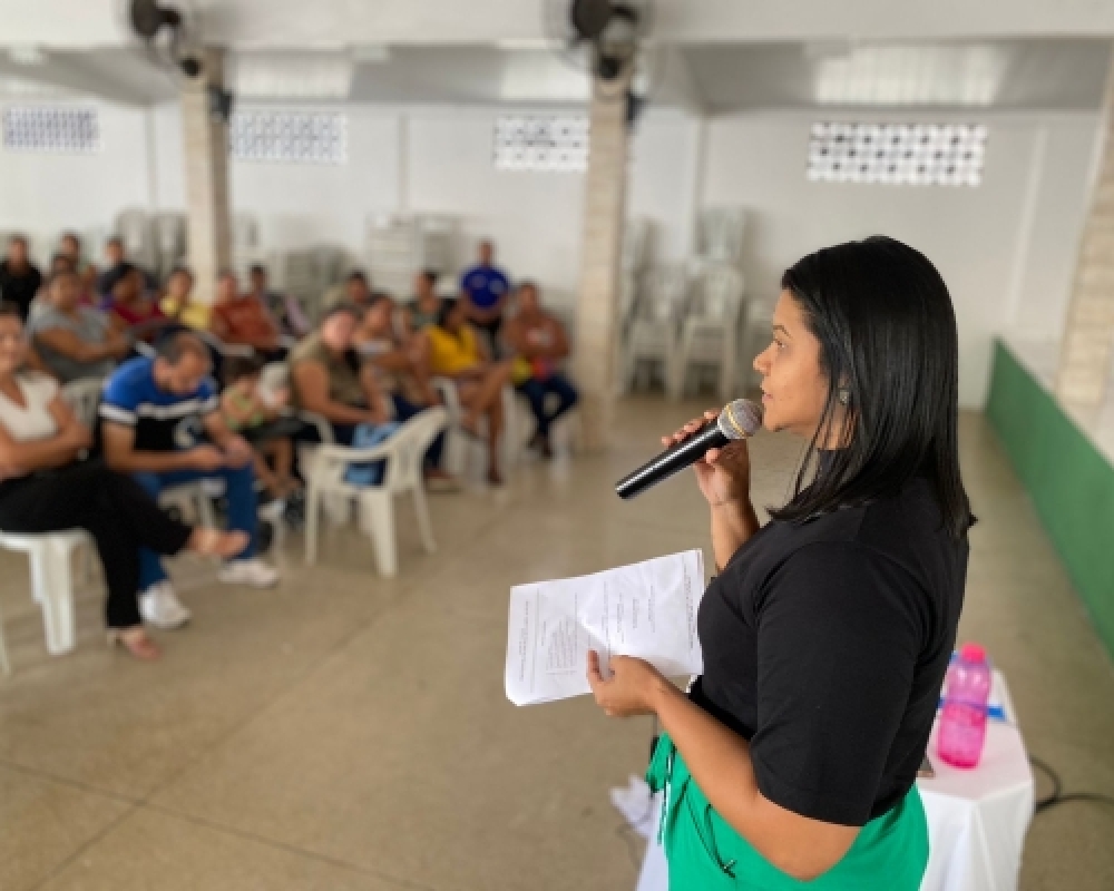 Prefeitura realiza reunião com ambulantes que comercializarão nas festas da emancipação Política
