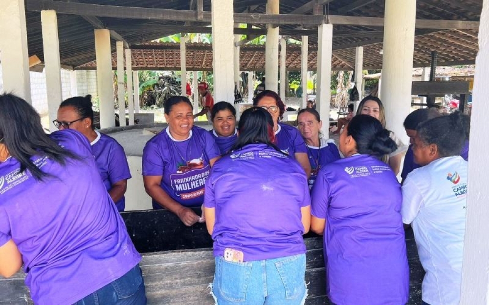 Projeto Mulheres da Farinhada realizou o segundo mês da produção de Farinha de Mandioca 