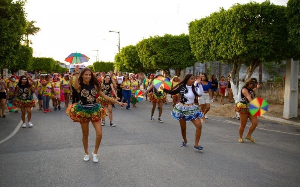 Idosos de Campo Alegre participam de mais uma edição do Bloco da Terceira Idade