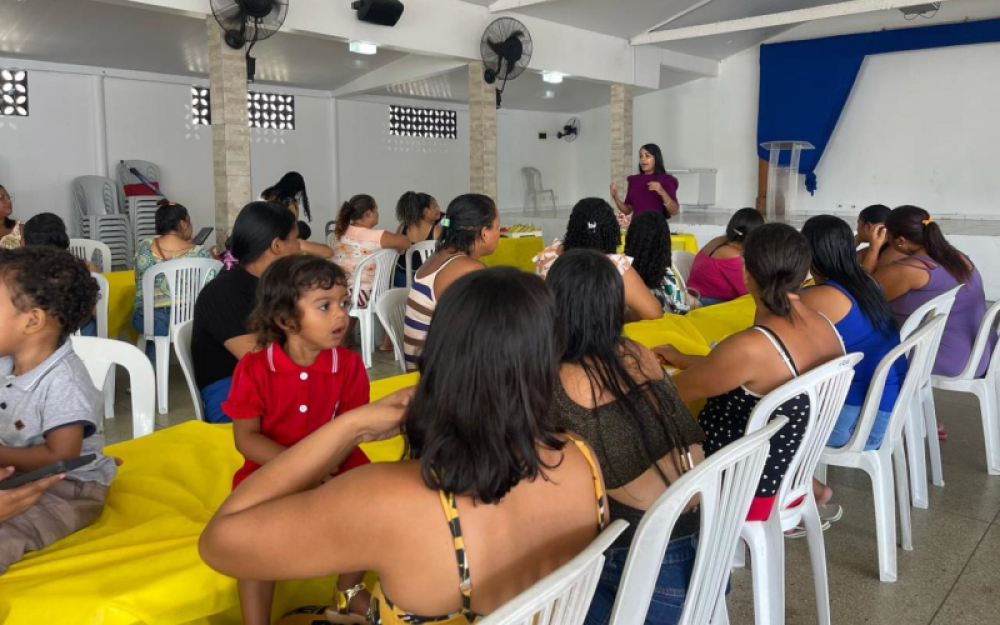 Programa Criança feliz realiza atividade em alusão ao Dia das Mães