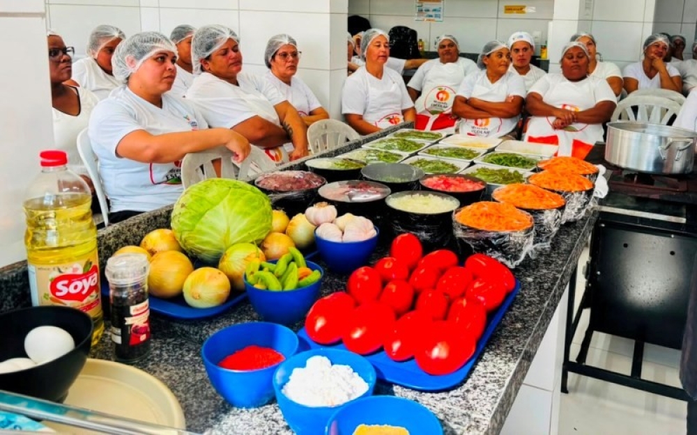 Secretaria de Educação oferta capacitação para as merendeiras em parceria com o SEBRAE e o SENAC