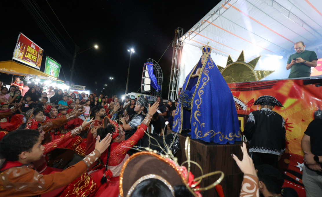 Última noite da Caravana do Forró 2025 levou apresentações de quadrilhas juninas e shows ao...
