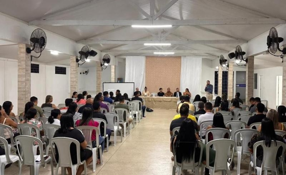 Prefeitura realizou apresentação do cartão EJA para os comerciantes de Campo Alegre e Luziá...