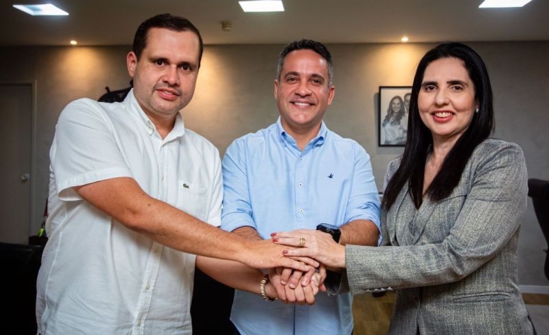 Prefeita Pauline Pereira anuncia pautas em prol de Campo Alegre em reunião com o governador Pa...