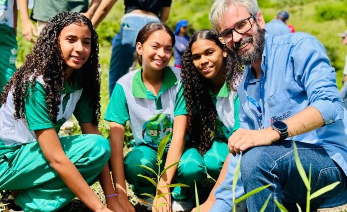 Meio Ambiente: Estudantes da Escola João Fernandes participam do plantio de mudas em parceria ...
