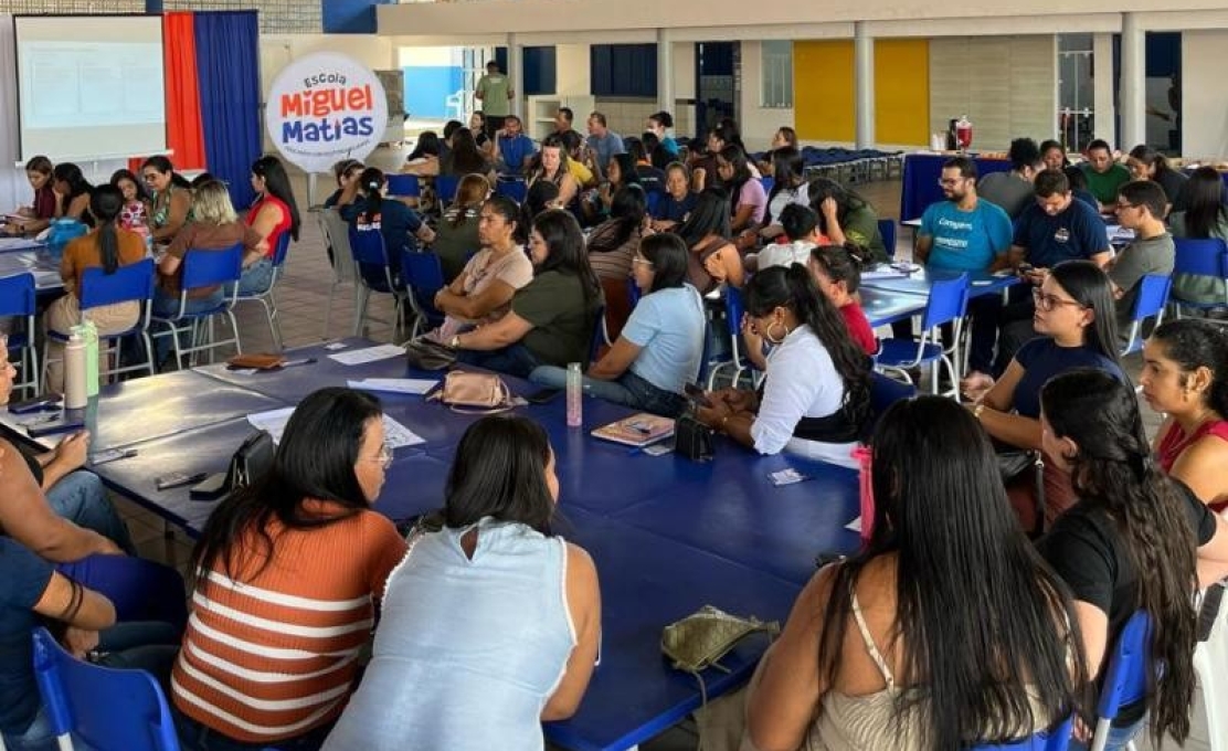 Campo Alegre realiza mobilização para análise dos resultados do SAEB 2025 e planejamento das...