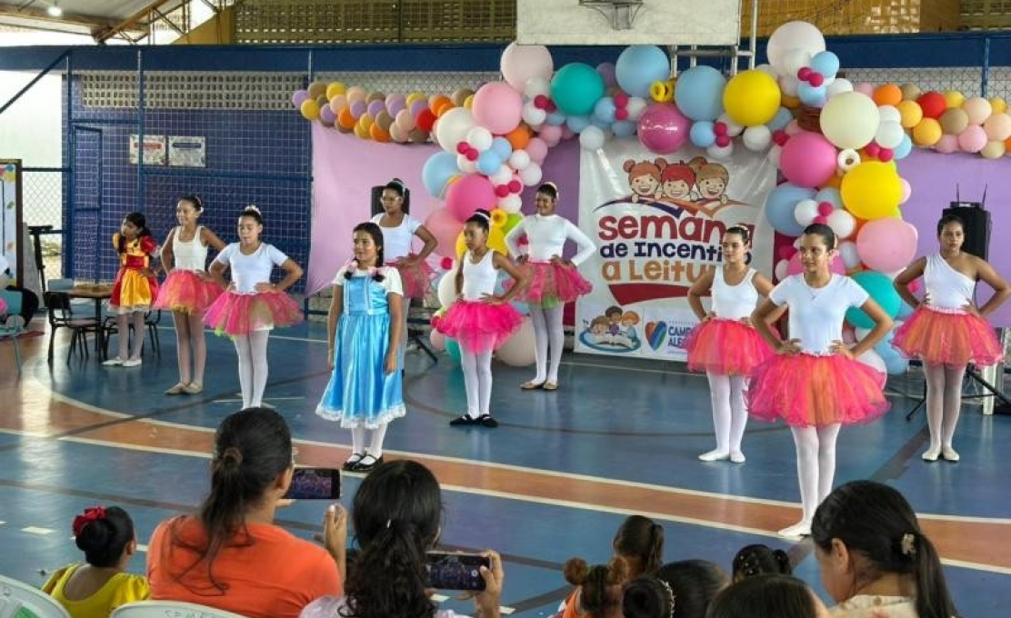 Estudantes da Rede Municipal participam do Encerramento da Semana de Incentivo à Leitura 2026