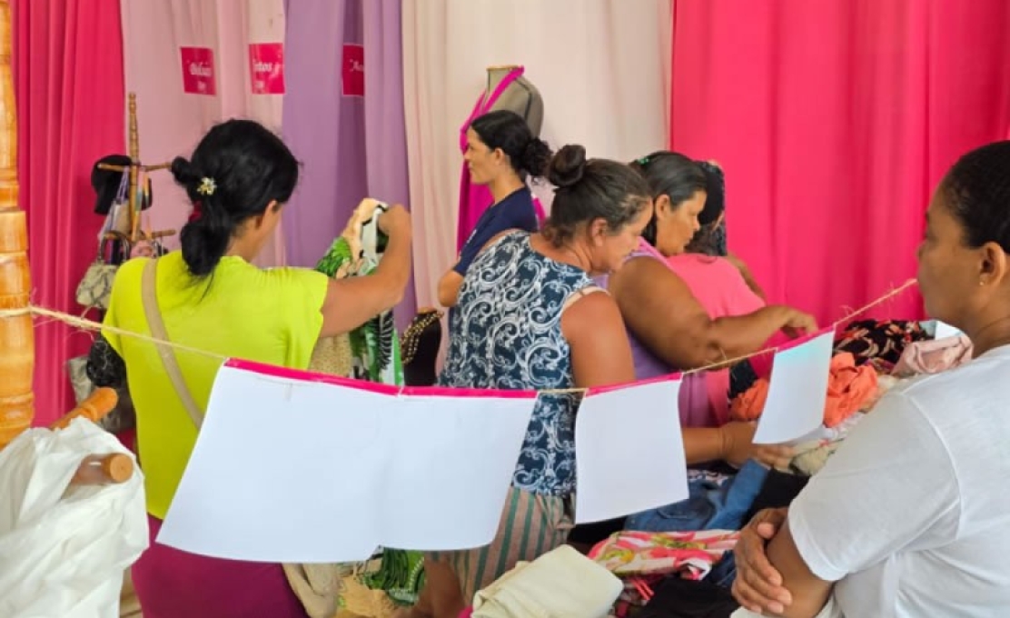 Prefeitura de Campo Alegre realiza o Bazar Alegre Edição 2025 no Bairro Sebastião de Oliveir...