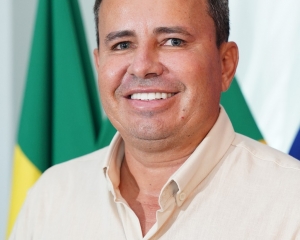 adilson.jpg